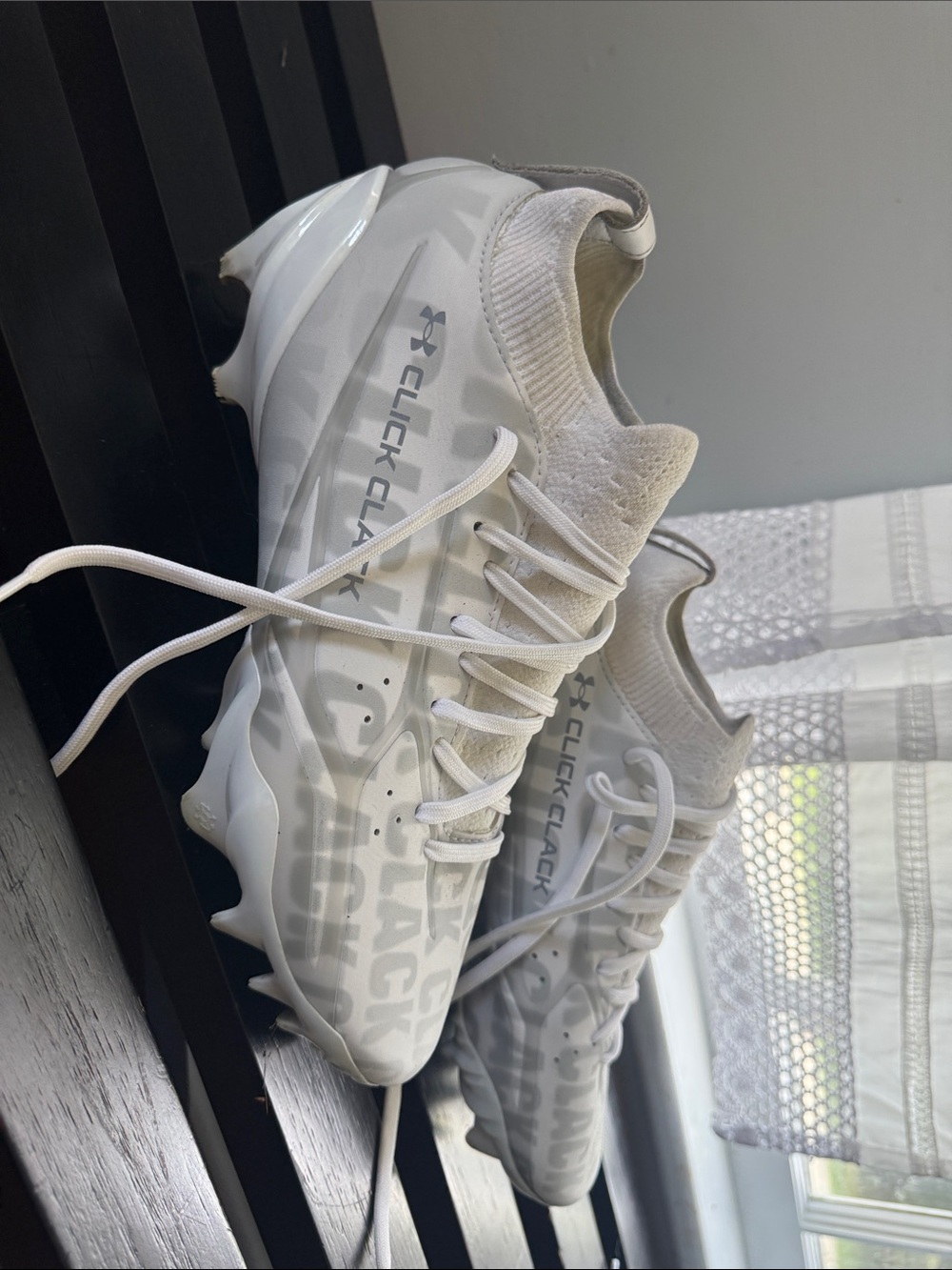 Under Armour Men’s White Click Clack Sneakers